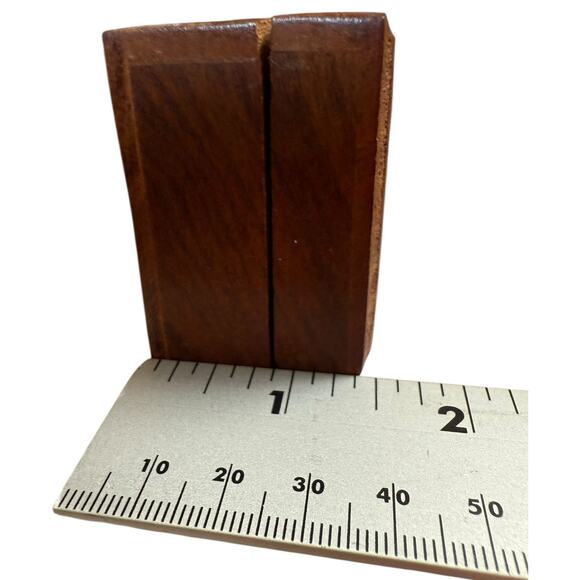 Vintage Solid Wooden Mini Storage Box with Brass Flower In-Lay - Picture 5 of 6